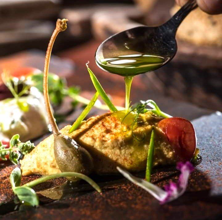 dYu7CX5b_Olive Oil Tasting 1.jpg